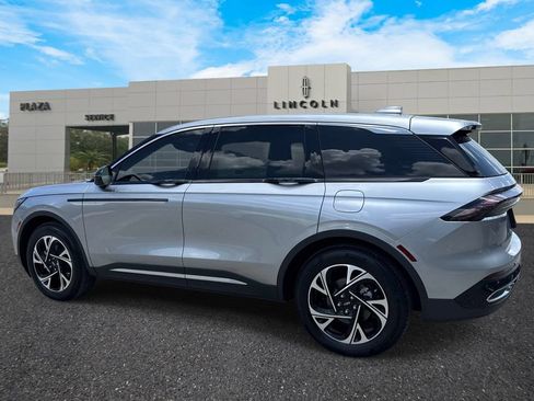 New 2026 Lincoln Nautilus Premier AWD/4WD image 5