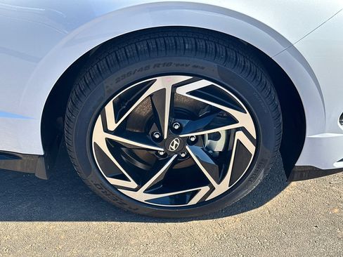 New 2026 Hyundai Sonata SEL FWD image 13