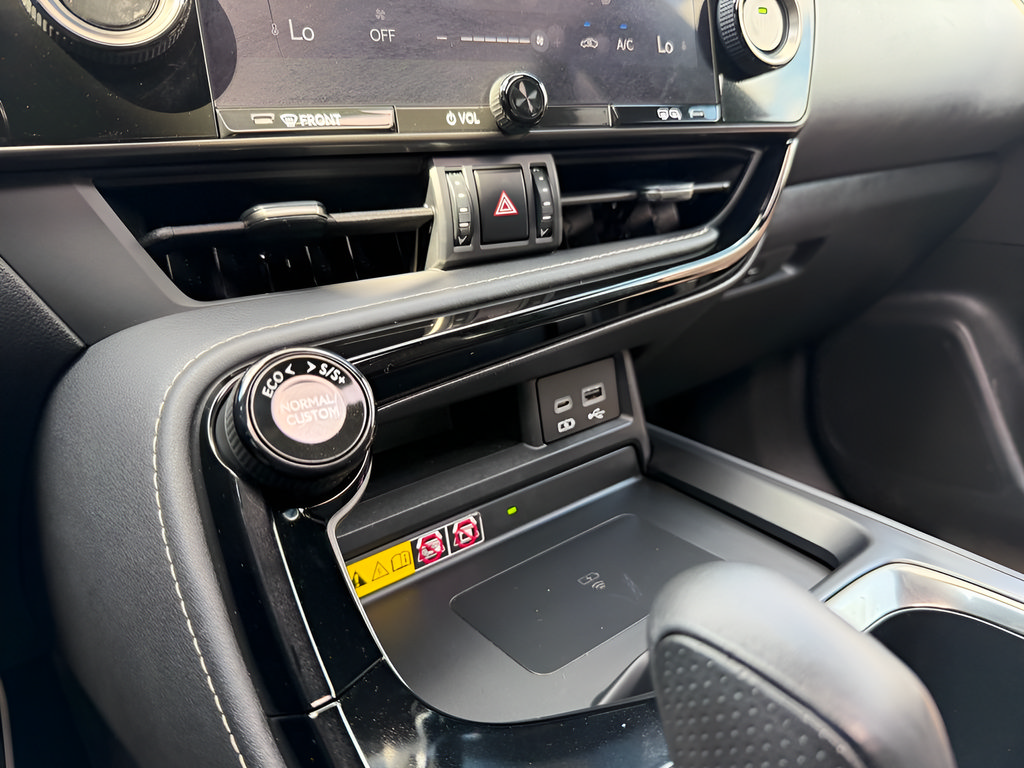 Used 2024 Lexus NX 350 F Sport AWD/4WD image 48