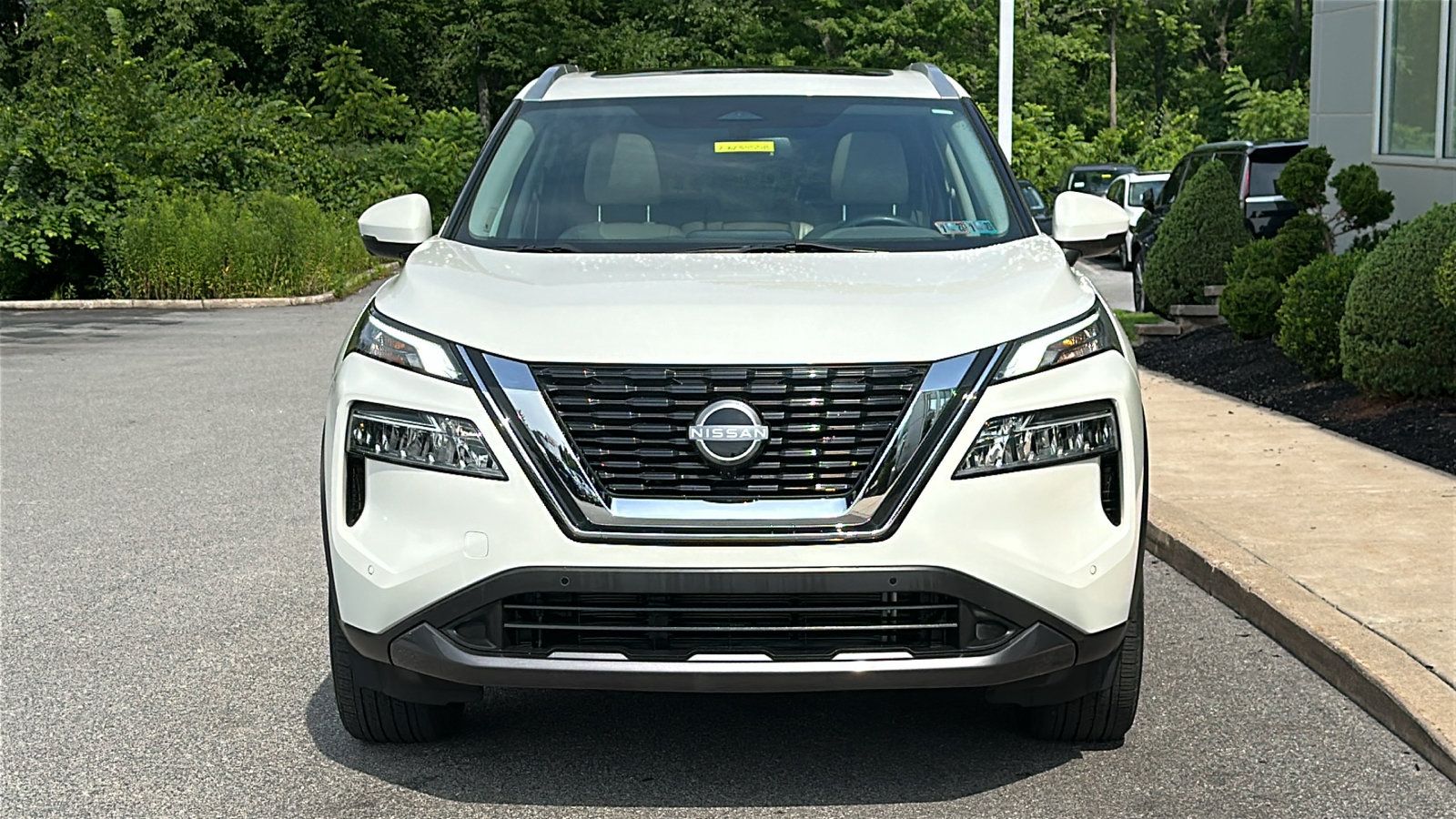 Certified 2023 Nissan Rogue SL w/ SL Premium Package AWD/4WD image 3