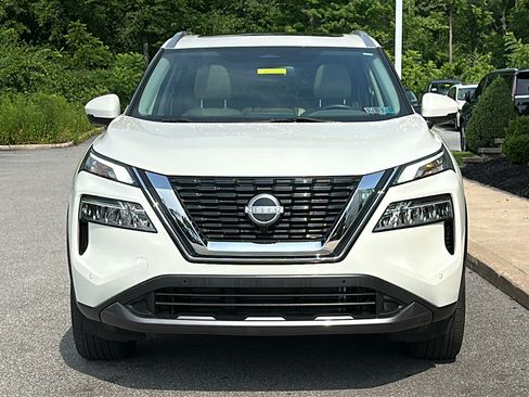 Certified 2023 Nissan Rogue SL w/ SL Premium Package AWD/4WD image 3