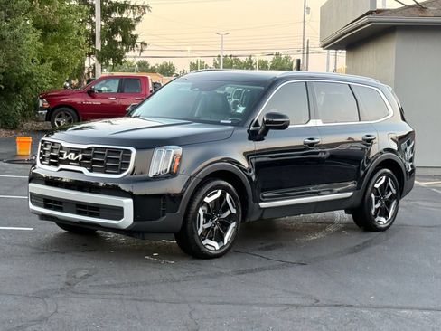 Used 2025 Kia Telluride S AWD/4WD image 8