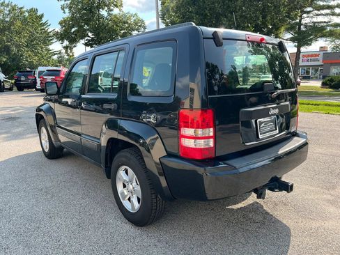Used 2012 Jeep Liberty Sport RWD image 5