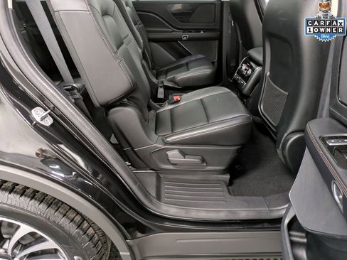 Used 2022 Lincoln Aviator AWD w/ Premium Package image 27