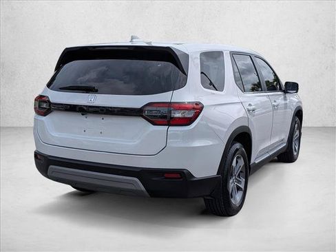 Certified 2024 Honda Pilot EX-L image 5