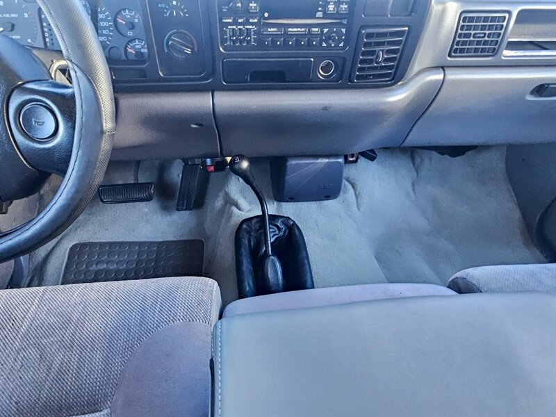 Used 1997 Dodge Ram 2500 Truck 4x4 Club Cab image 16