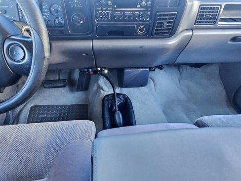 Used 1997 Dodge Ram 2500 Truck 4x4 Club Cab image 16