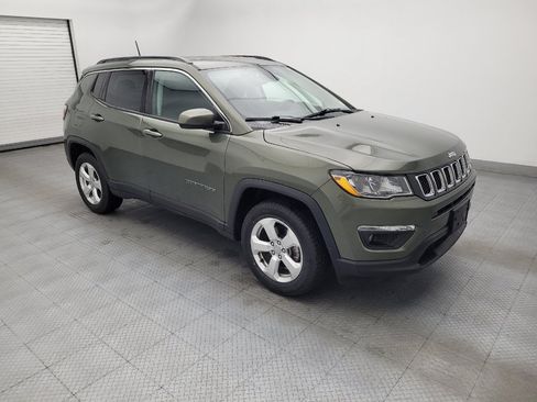 Used 2018 Jeep Compass Latitude w/ Cold Weather Group AWD/4WD image 11