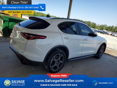 Used 2022 Alfa Romeo Stelvio Ti w/ Active Assist Plus Package AWD/4WD image 4