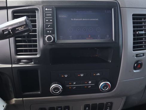 Used 2019 Nissan NV 3500 SV RWD image 21
