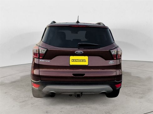 Used 2018 Ford Escape SE w/ SE Sync 3 Package image 4