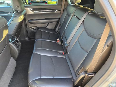 Used 2023 Cadillac XT5 Premium Luxury image 7