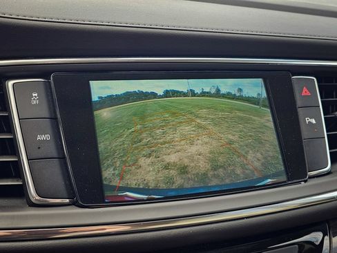 Used 2019 Buick Enclave Essence w/ LPO, Cargo Package AWD/4WD image 23