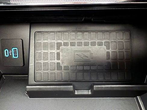 Used 2022 Ford F150 Platinum w/ Equipment Group 701A High image 42