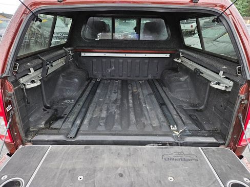 Used 2017 Nissan Frontier PRO-4X AWD/4WD image 10