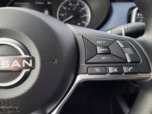 New 2025 Nissan Versa SV w/ Trunk Package image 15