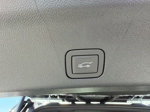 New 2026 GMC Yukon Elevation w/ LPO, Get Active Package RWD image 21