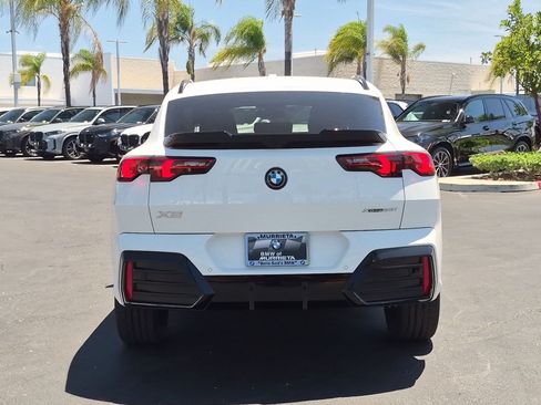 New 2026 BMW X2 xDrive28i w/ M Sport Package AWD/4WD image 9
