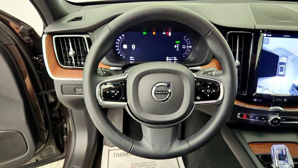Used 2024 Volvo XC60 T8 Ultimate w/ Climate Package AWD/4WD image 13
