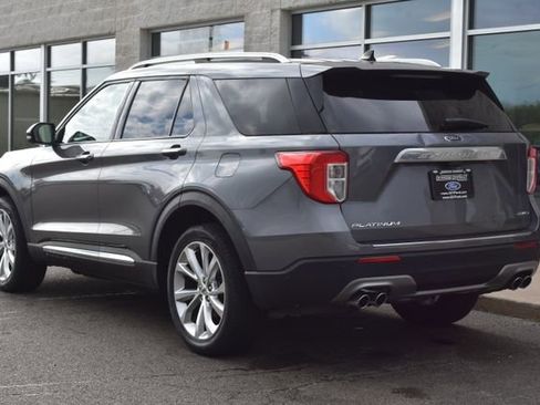 Used 2022 Ford Explorer Platinum w/ Equipment Group 601A AWD/4WD image 10