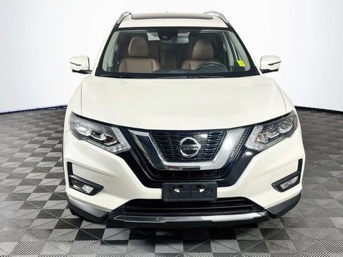 Used 2017 Nissan Rogue SL w/ SL Premium Package FWD image 3