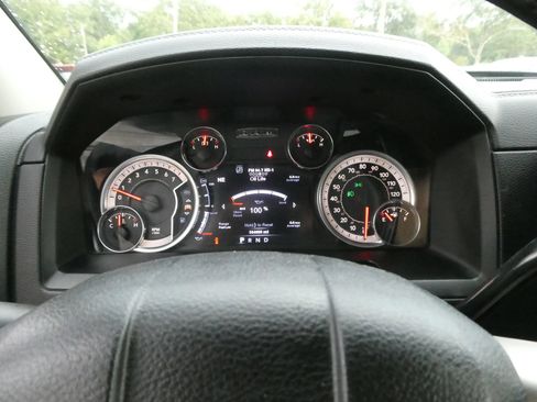Used 2014 RAM 2500 Laramie w/ Convenience Group AWD/4WD image 17