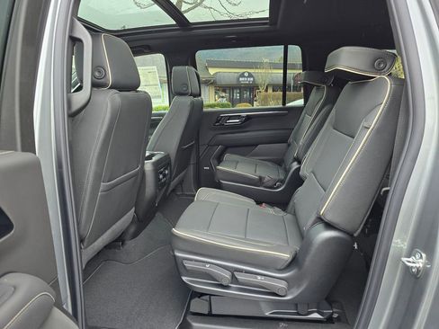 New 2026 Chevrolet Suburban Premier w/ Sun And Tow Package image 18