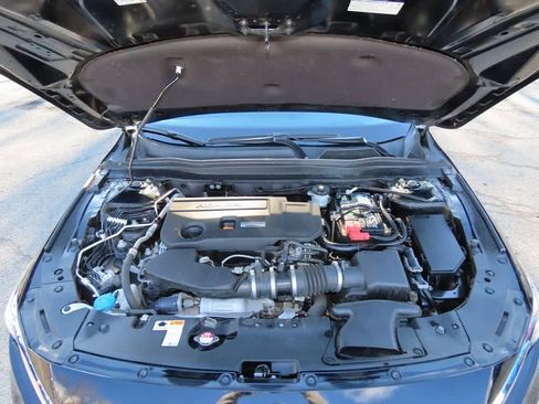 Certified 2019 Honda Accord Touring image 9