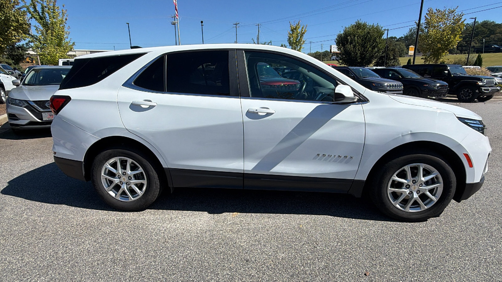 Used 2024 Chevrolet Equinox LT AWD/4WD image 7
