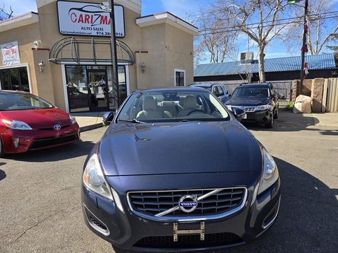 Used 2012 Volvo S60 T5 image 2
