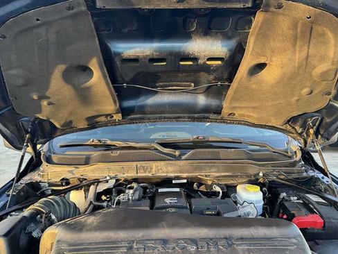 Used 2024 RAM 2500 Laramie w/ Night Edition image 27