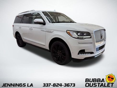 Used 2023 Lincoln Navigator Reserve image 7