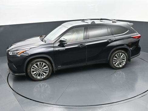 Used 2020 Toyota Highlander Platinum AWD/4WD image 28
