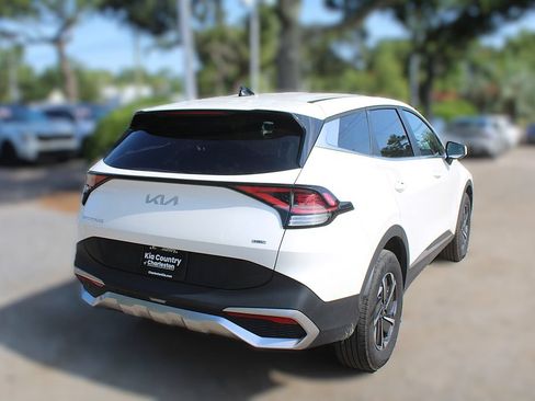 Used 2023 Kia Sportage LX AWD/4WD image 7