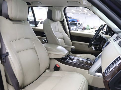 Used 2020 Land Rover Range Rover HSE image 14