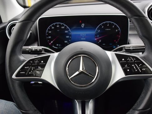 Used 2023 Mercedes-Benz GLC 300 image 23