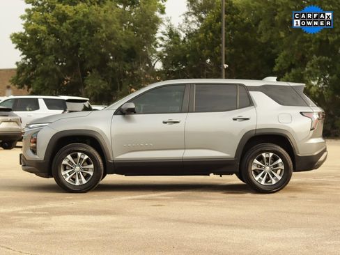 Used 2026 Chevrolet Equinox LT w/ Safety and Technology Package FWD image 4