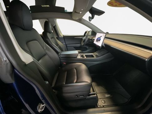 Used 2023 Tesla Model Y Long Range AWD/4WD image 26