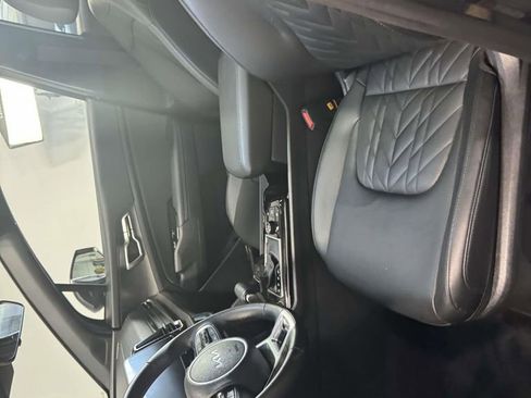 Used 2023 Kia Sportage X-Line w/ X-Line Premium Package AWD/4WD image 11