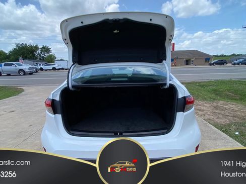 Used 2021 Toyota Corolla SE FWD image 19