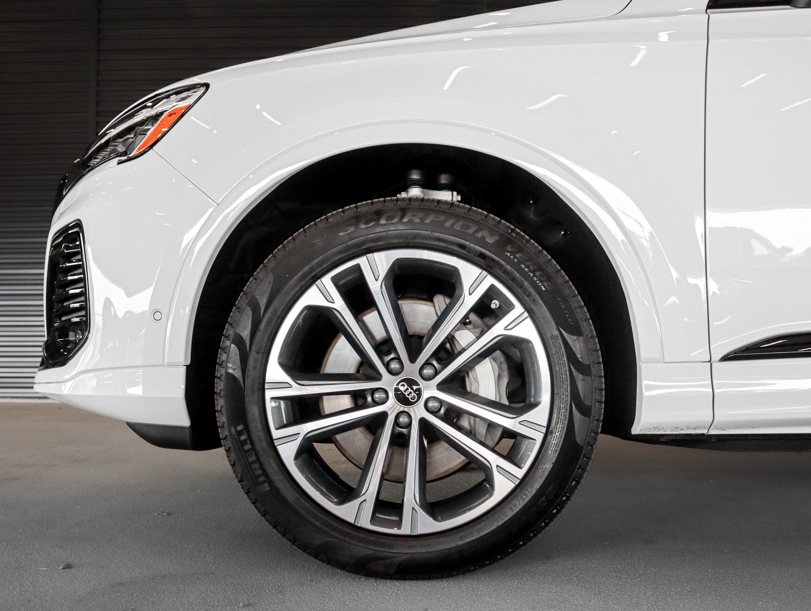 Used 2026 Audi Q7 2.0T Premium w/ Convenience Plus Package AWD/4WD image 4