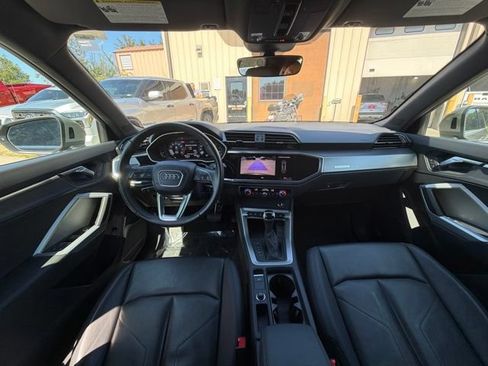 Used 2025 Audi Q3 2.0T Premium AWD/4WD image 18