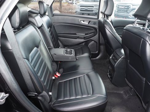 Used 2024 Ford Edge SEL w/ Convenience Package image 18