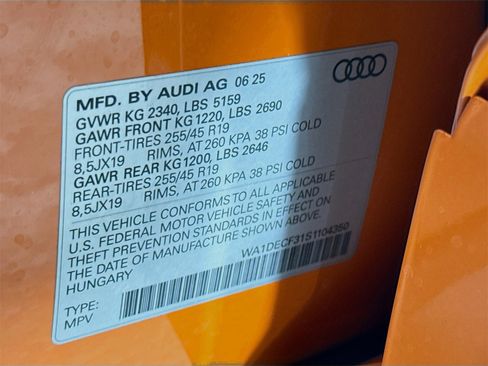 New 2025 Audi Q3 2.0T Premium image 32