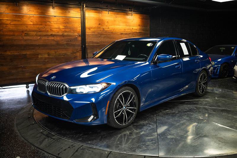 Used 2024 BMW 330i Sedan w/ M Sport Package RWD image 2