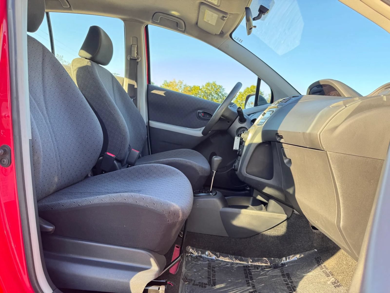 Used 2010 Toyota Yaris 4-Door Hatchback w/ PWR Pkg w/Steel Wheels FWD image 23