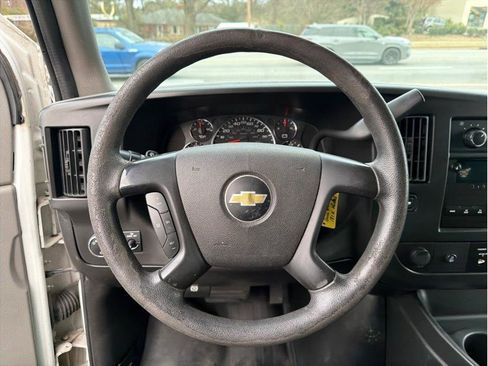 Used 2012 Chevrolet Express 2500 image 12