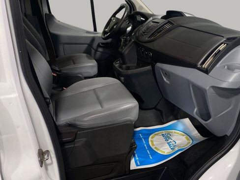 Used 2018 Ford Transit 250 130 Low Roof RWD image 24