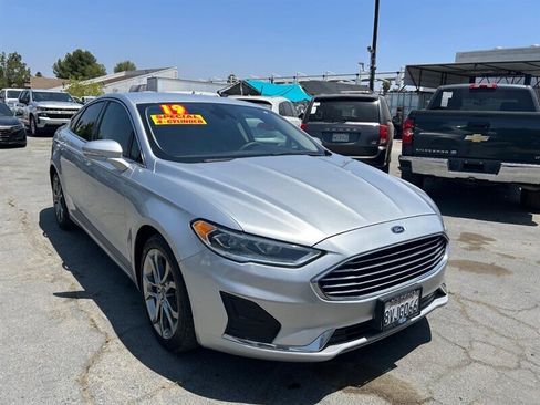Used 2019 Ford Fusion SEL FWD image 35