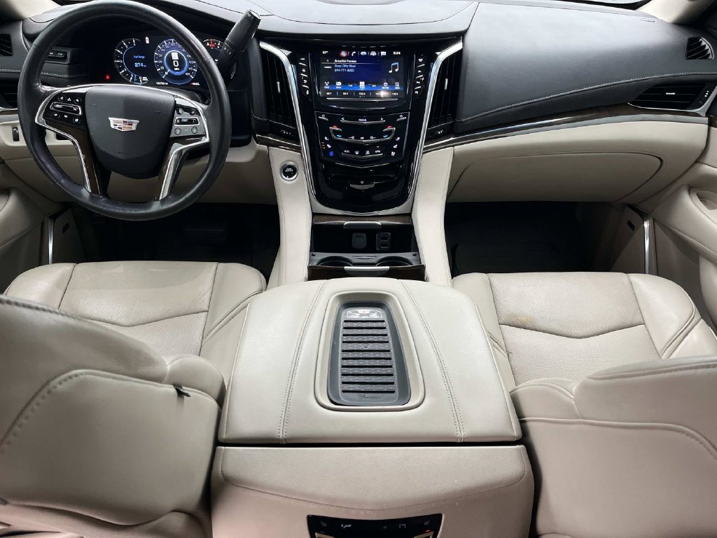 Used 2019 Cadillac Escalade Luxury RWD image 9
